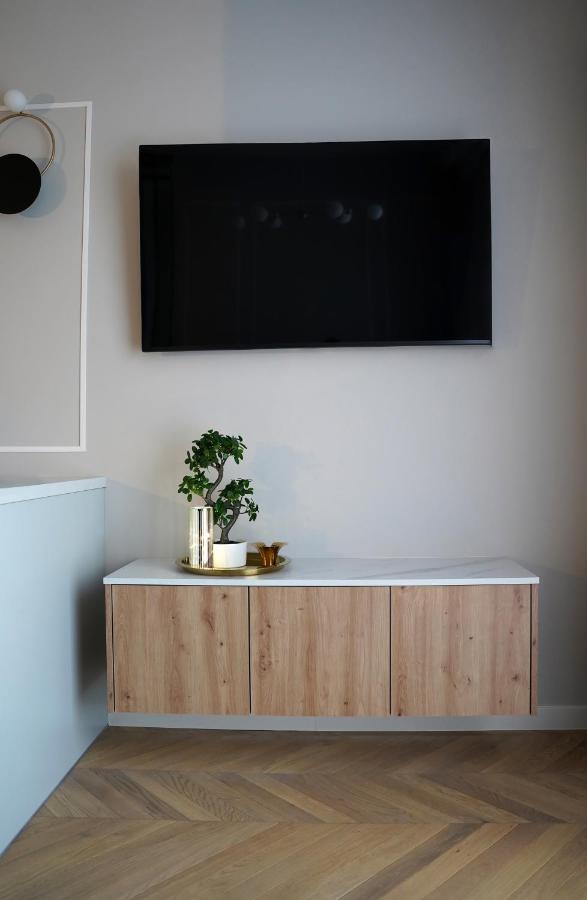 Apartamenty Metro Targowek 27 Varşova Dış mekan fotoğraf