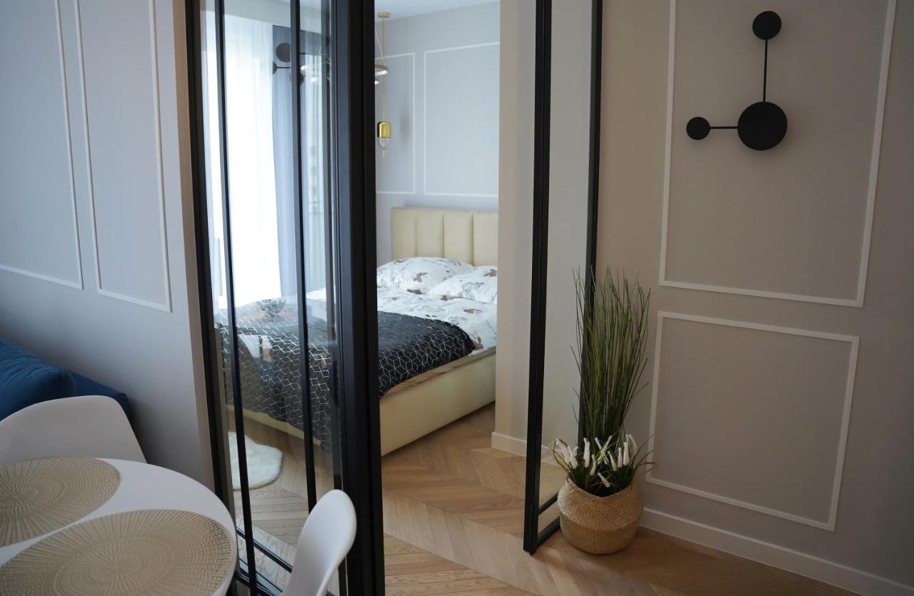Apartamenty Metro Targowek 27 Varşova Dış mekan fotoğraf