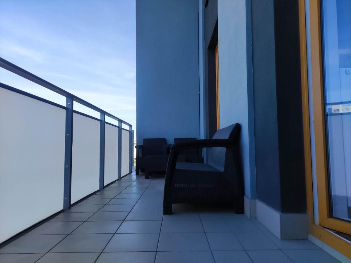 Apartamenty Metro Targowek 27 Varşova Dış mekan fotoğraf